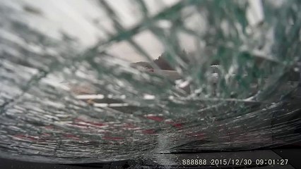 Accident : un conducteur frôle la mort en rentrant chez lui