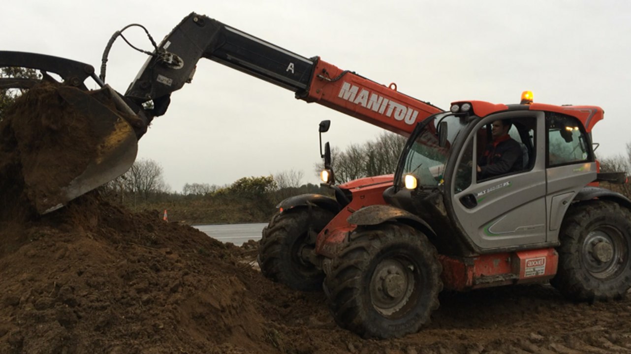 Les agriculteurs rouvrent les accès à la voie express