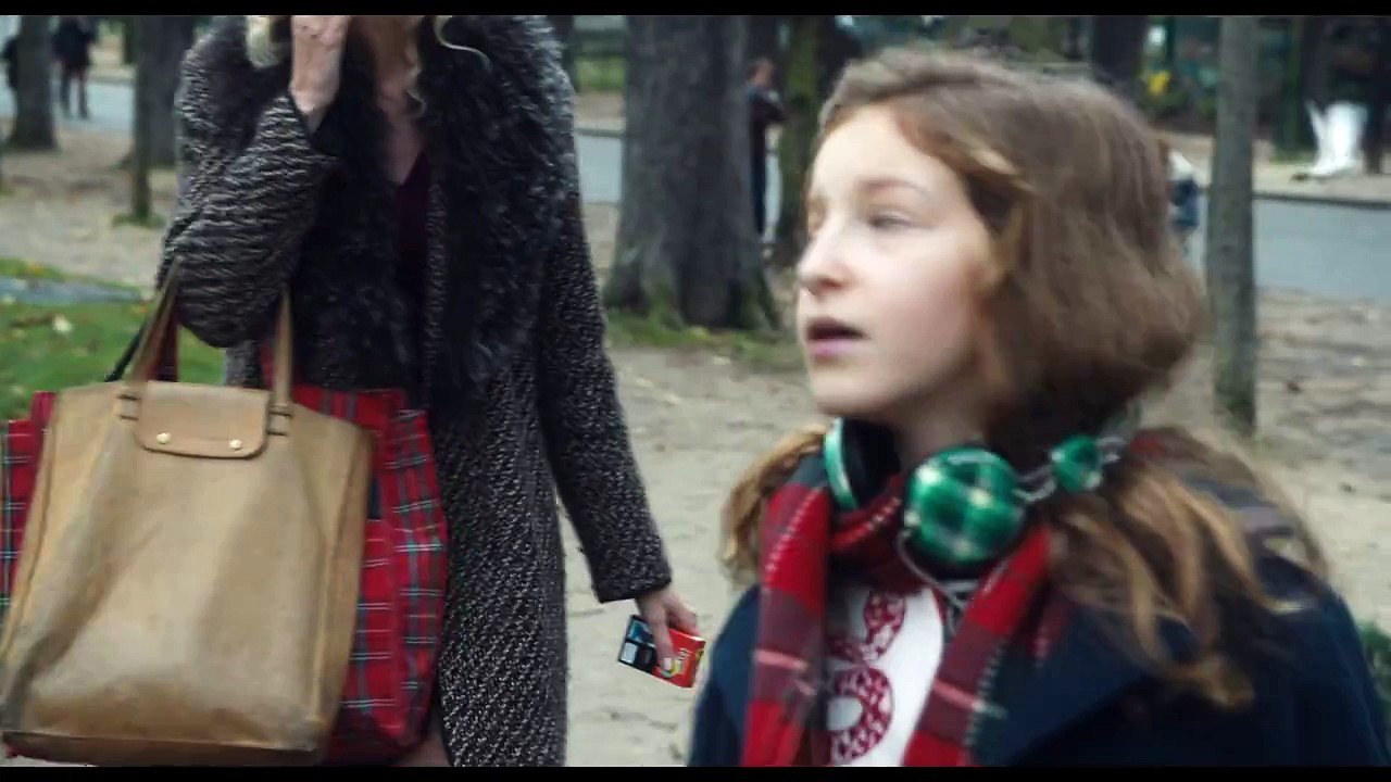 ENCORE HEUREUX - Extrait Jaimerais avoir une carte bleue [HD, 720p]