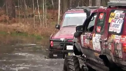 Descargar video: Chevrolet silverado 1500 Offroading in Silver Lake Dunes Go Pro 3