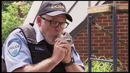 Police Officer Ki Battisi Nikal Gayi - Very Funny Prank(videomasti.com)