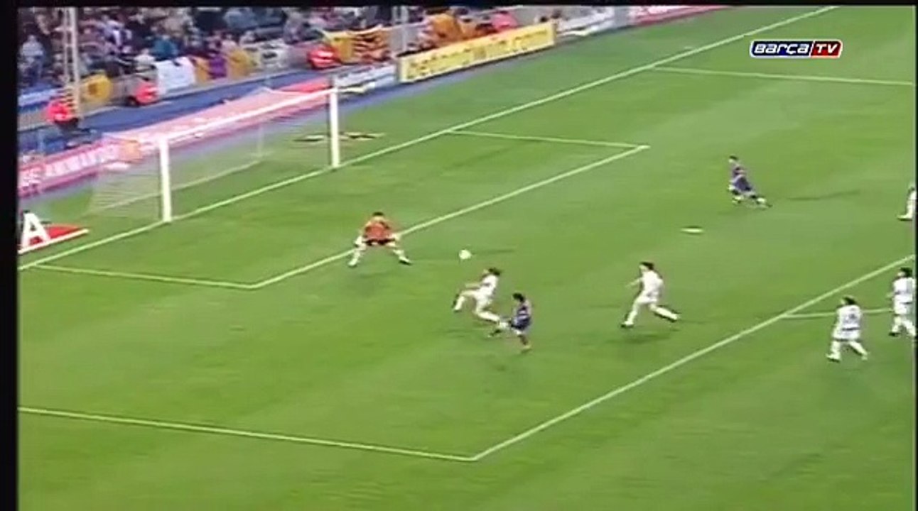 Leo Messi First goal ever Assisted By Ronaldinho