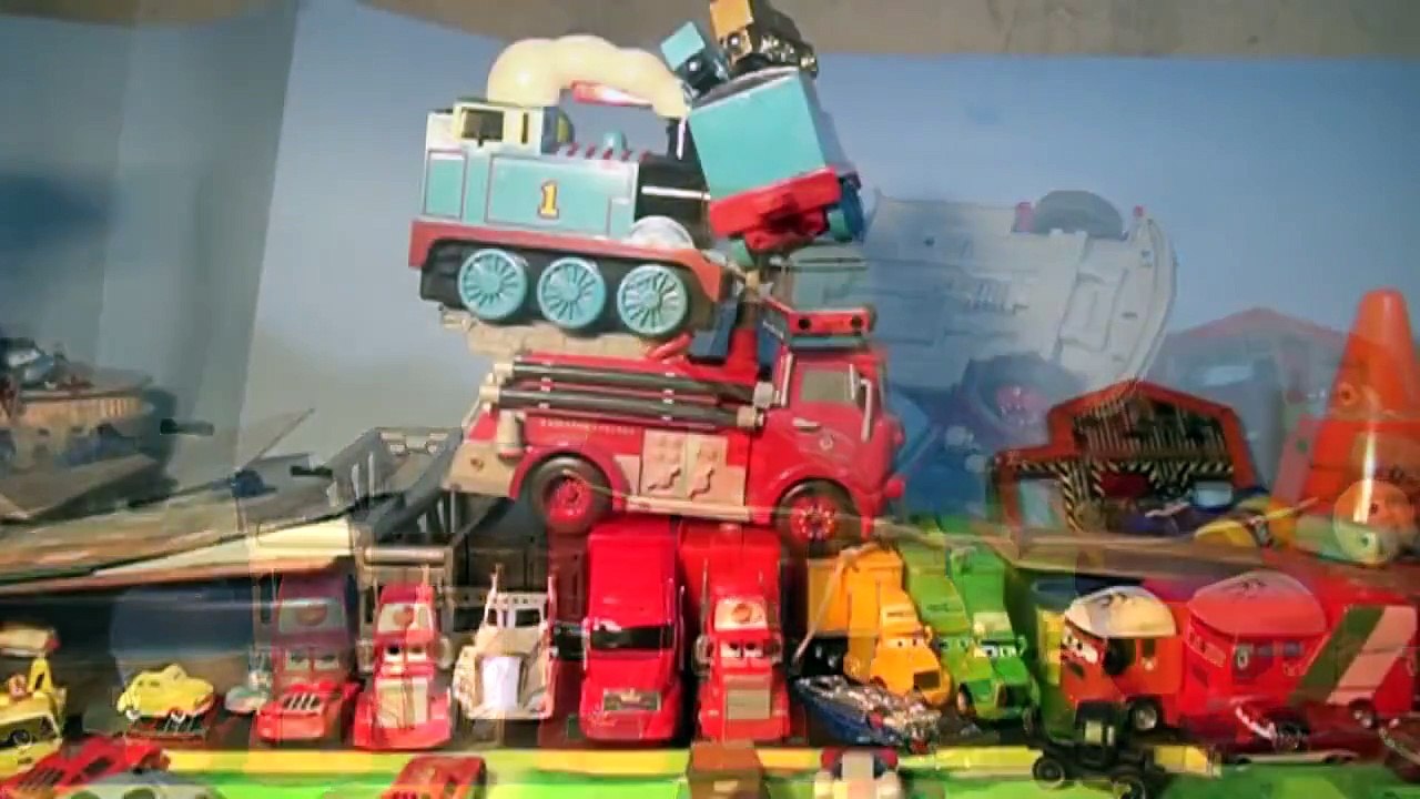 Pixar Cars Insane Crashes wirh Lightning McQueen, Mater, Sidley the Spy Jet and Cookie Mon