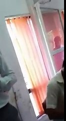 Dhara Ladhad‎  ‘This Is How People At Micromax Service Center Treat Its Customers’   Whatsapp Vudeoz