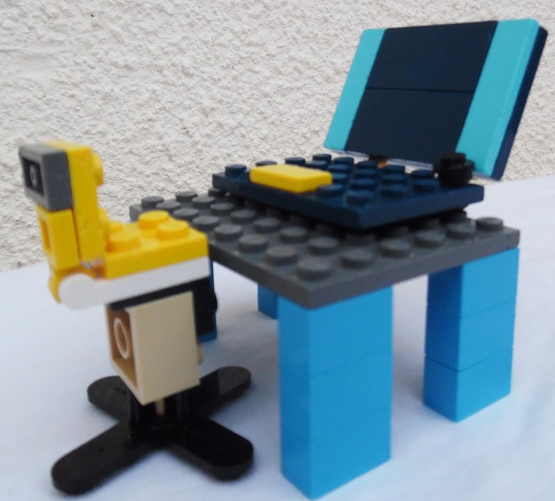 How to build lego Laptop / how to make lego Laptop / lego toys / How to build lego stuff