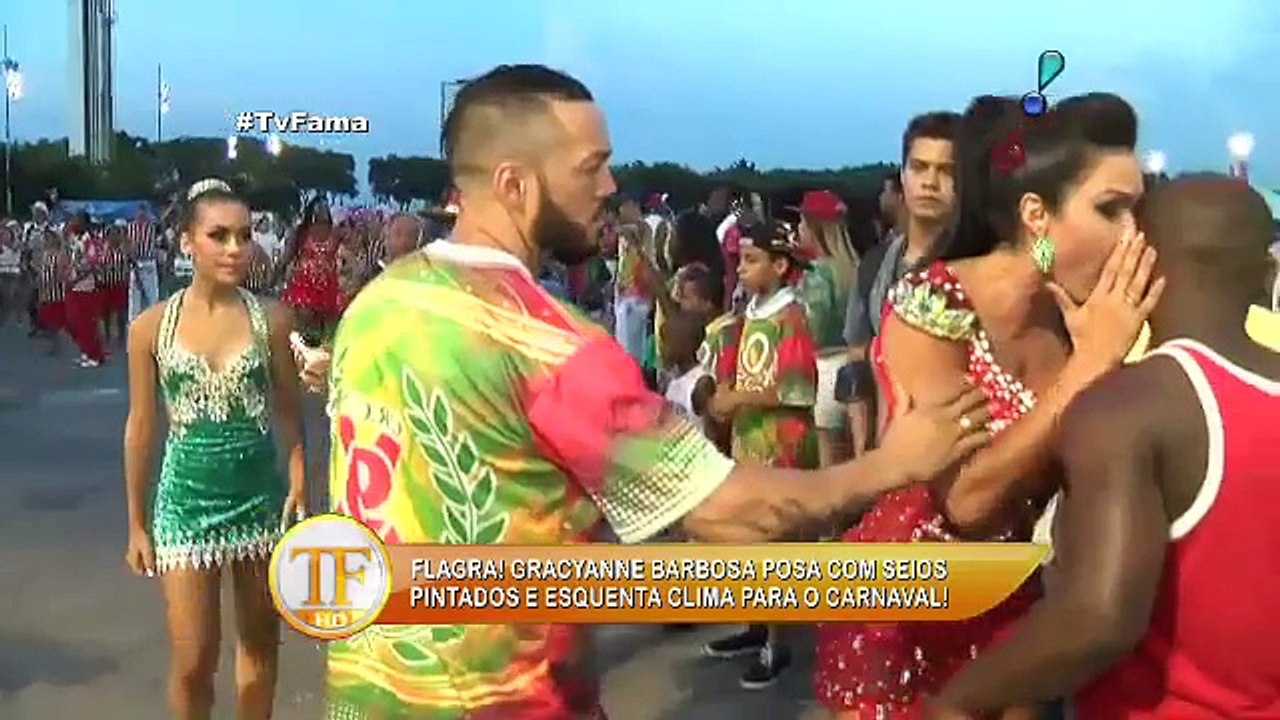 Antes do Carnaval, Gracyanne Barbosa faz exercícios para barriga tanquinho