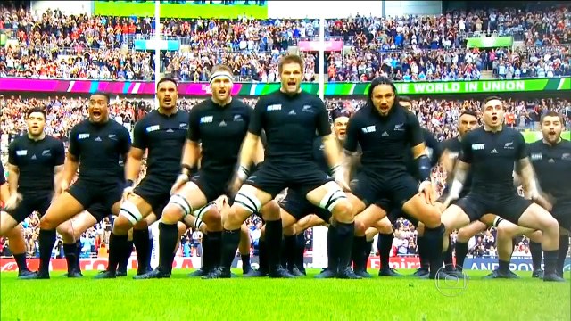 SPTV 1ª Edição 26-10-16 - Campus Party promove força-tarefa para verdejar SP - Rental Brasil fornece materiais