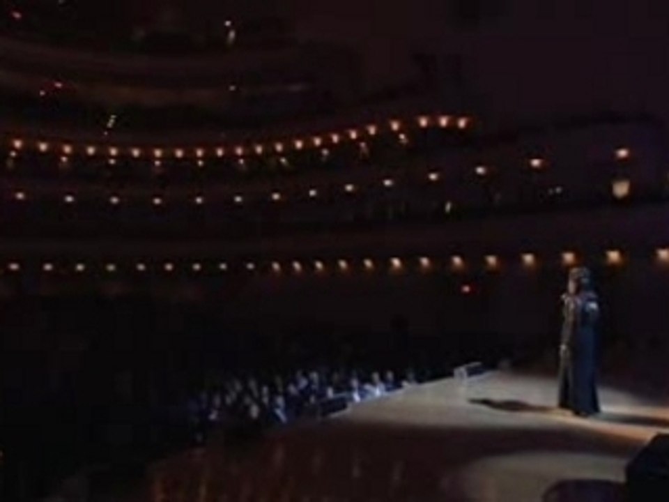 Jennifer Holliday - And I'm Telling You (Live)