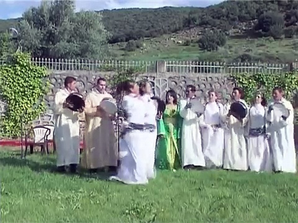 Ahidous Houssa Ahbar أحيدوس الأطلس حوسى أحبار