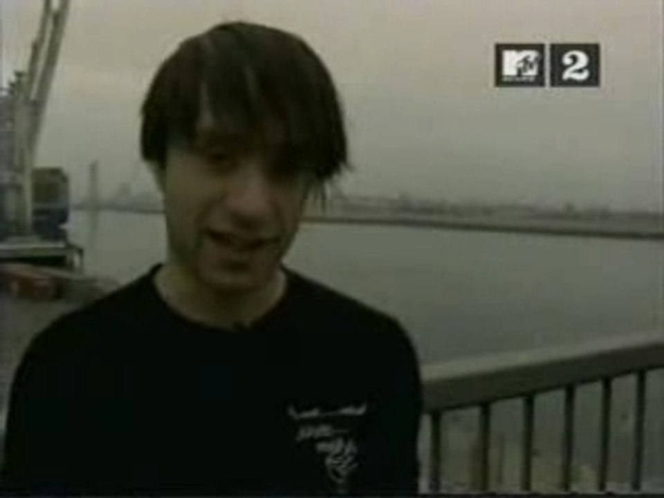 Simple Plan making Welcome to my life 1