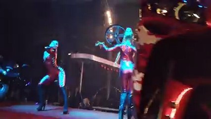 CELE MAI TARI ANIMATOARE DINTR-UN CLUB DE FITZE DIN BUCURESTI