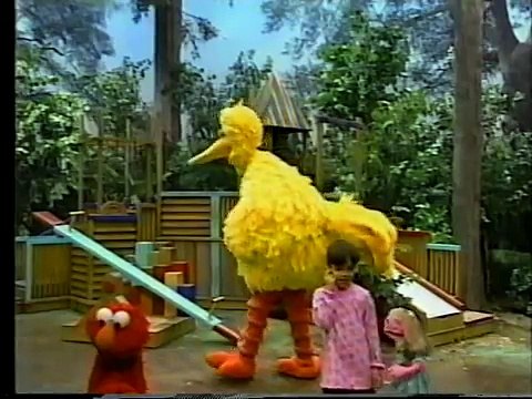 Sesame Street - Playing Scientist