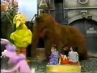Classic Sesame Street - Snuffy Tries Something Original