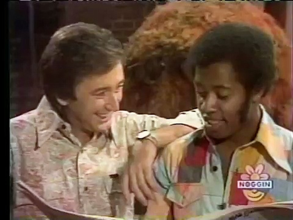 Classic Sesame Street - Classic Cast Montage