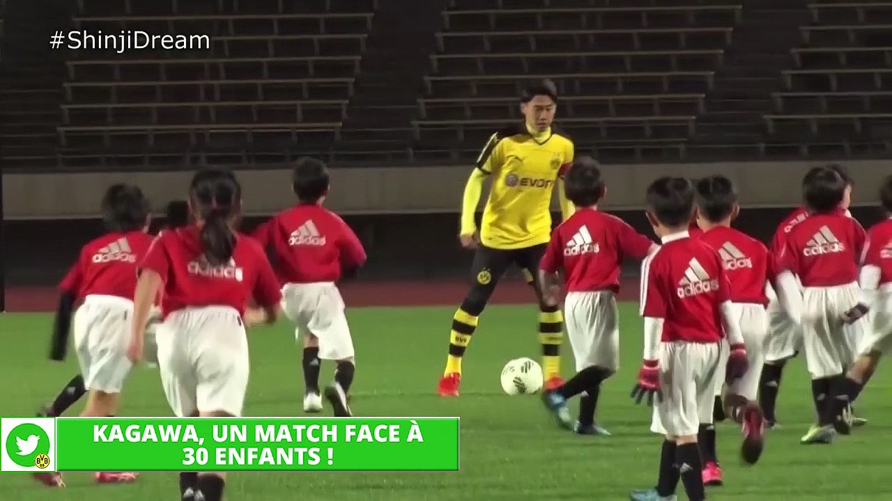 Zap Foot du 27 janvier: Sakho et Benteke fêtent la qualif' des Reds, Kagawa dribble et marque face à 30 joueurs, les pires ratés du foot à 5 etc.