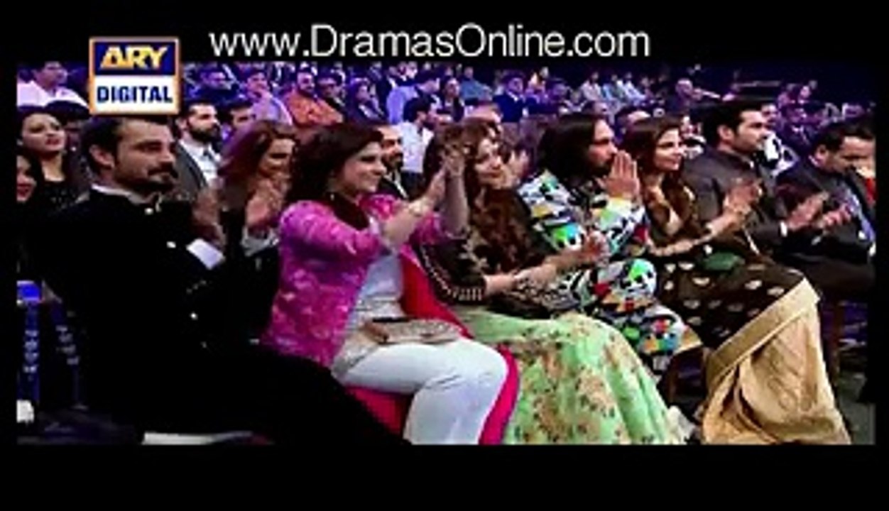 Ali Zafar and Fawad Khan remarks about Meera In Lux Style Awards
