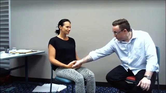 Scott Jansen using conversational hypnosis with students