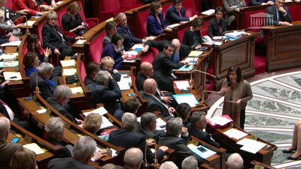 Déchéance de nationalité: le terme binational ne sera pas dans la Constitution