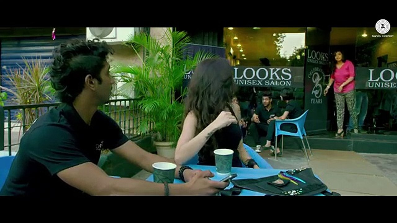 Chunar Full Video _ Disney's ABCD 2 _ Varun Dhawan & Shraddha Kapoor _ Arijit Singh _ Sachin - Jigar - Downloaded from youpak.com