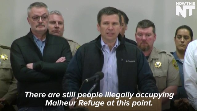 FBI Surrounds Refuge, Oregon Militia Still Refuses To Leave