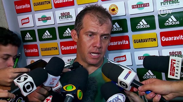 Eduardo Baptista lamenta derrota do Flu e chances perdidas
