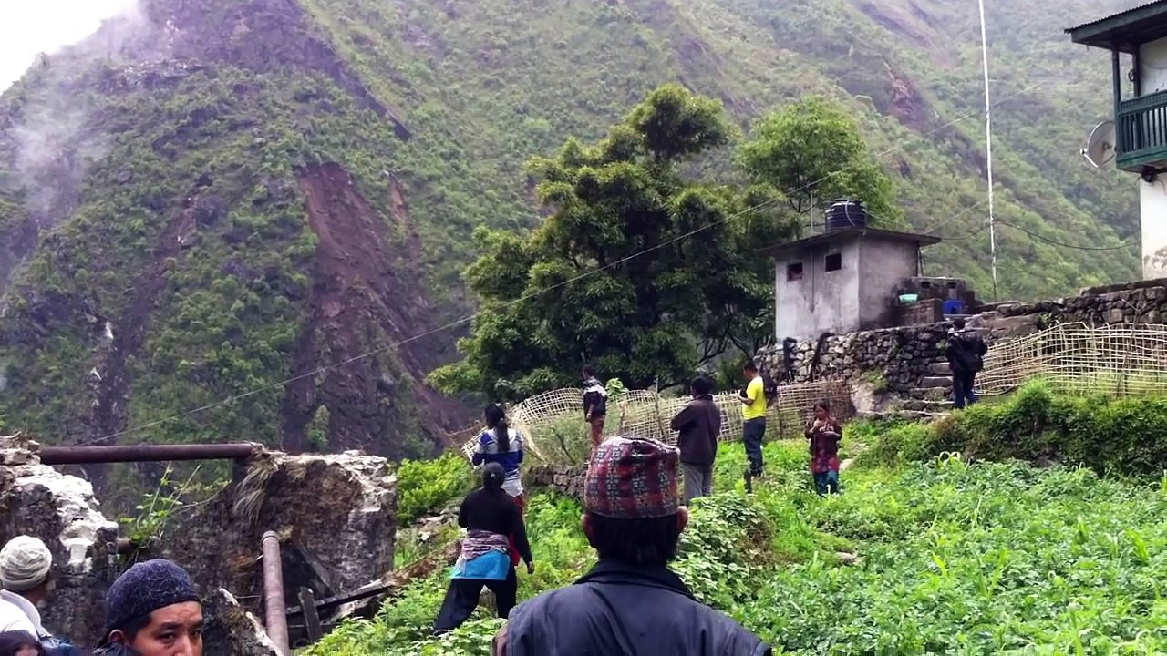 7.8 Mw Nepal Earthquake at Liping Khola Sindhupalchok