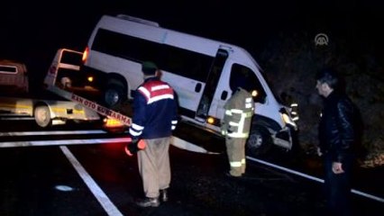 Suriyelileri Taşıyan Minibüs Kaza Yaptı: 5 Yaralı