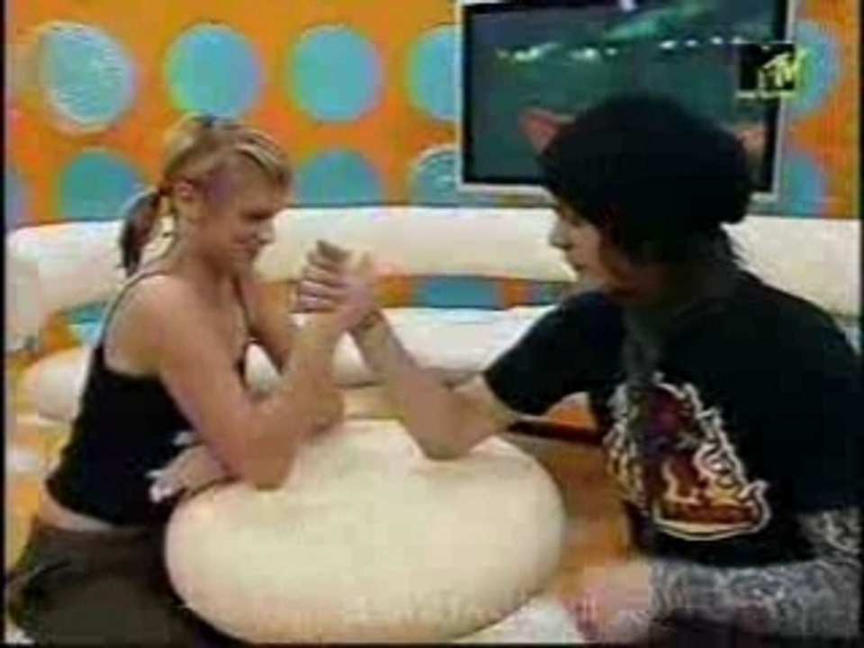 HIM - Ville Valo in MTV Select (playing against a girl)