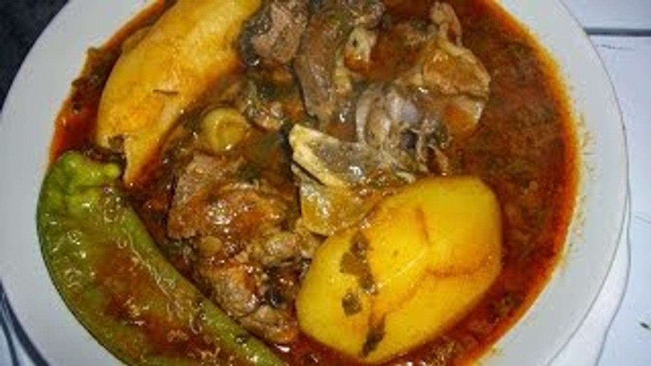 مرقة خضرة على طريقة الجنوب التونسي (شكشوكة سلق) المطبخ التونسي chakchouka (blettes aux pou