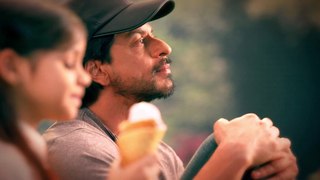 Shahrukh Khan and Ice Cream - 61st FILMFARE Awards 2015 - Promo