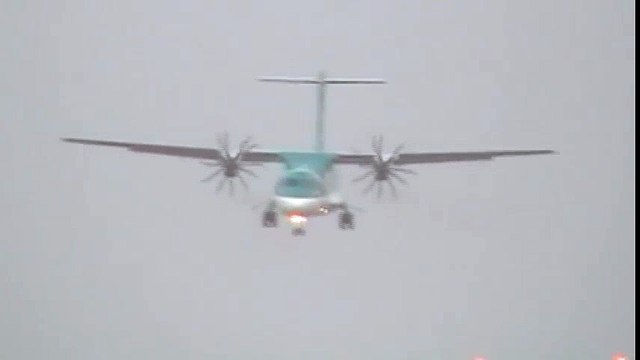 Extremely Difficult Aer Lingus Regional Crosswind Landing @ Cork Airport . Crosswind Landing