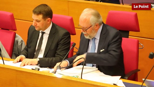 Front National : cris et chuchotements au conseil régional