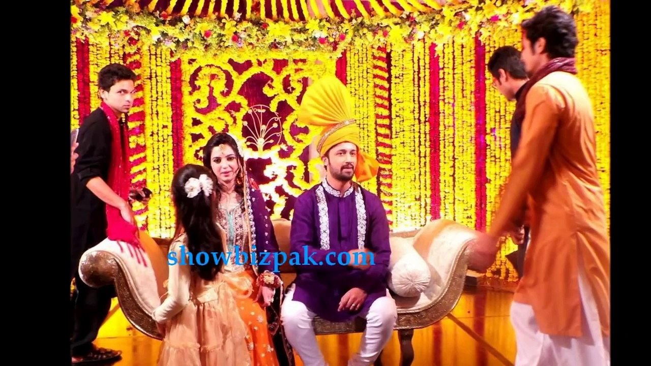 Atif Aslam Wedding : Mehndi Function