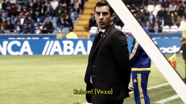 Valencia Boss Gary Neville Communicates With His Players In Spanish