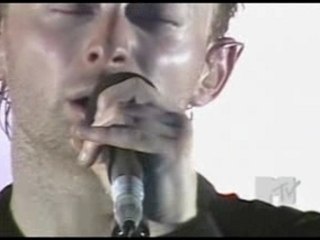 Radiohead - Music Video - Creep (Live 2003)
