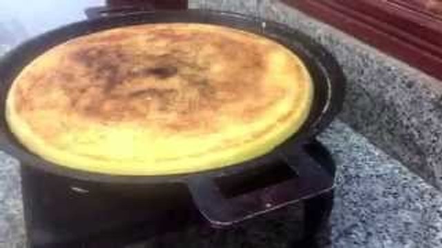 Harcha Marocaine, Moroccan Semolina Bread تحضير الحرشة المغربية ساهلة وبنينة