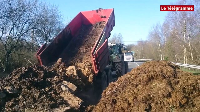 Lannion. L'axe Lannion-Guingamp bloqué par les agriculteurs