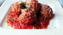 Meatless Meatballs! Vegetarian Garlic & Mushroom Meatballs