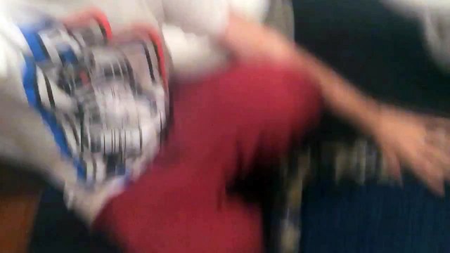 VADO IN BAGNO IN DIRETTA!!! - Cosa c\'è nel mio bagno?? [parodia]