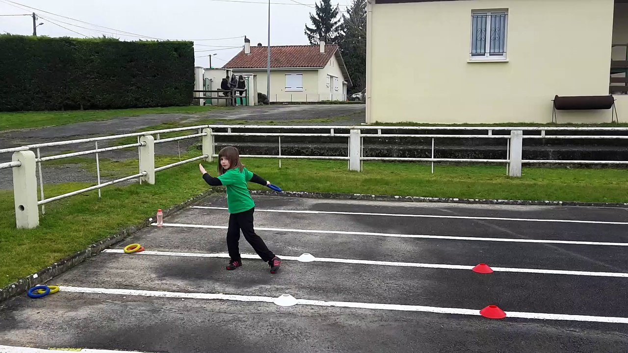 Eva ,débuts au disque