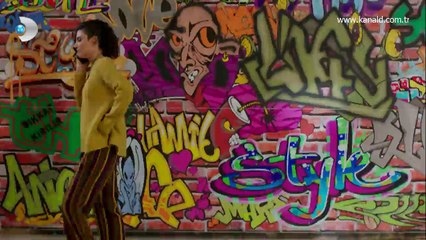 Poyraz Karayel 42. Bölüm - Bal gibi aşıksın sen bu kıza!