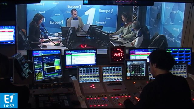 Aux origines des portraits de petits garçons habillés en fille