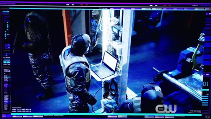 Arrow 4x12 Extended Promo _Unchained