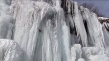 Ağlayan Kayalar Şelalesi Buz Tuttu