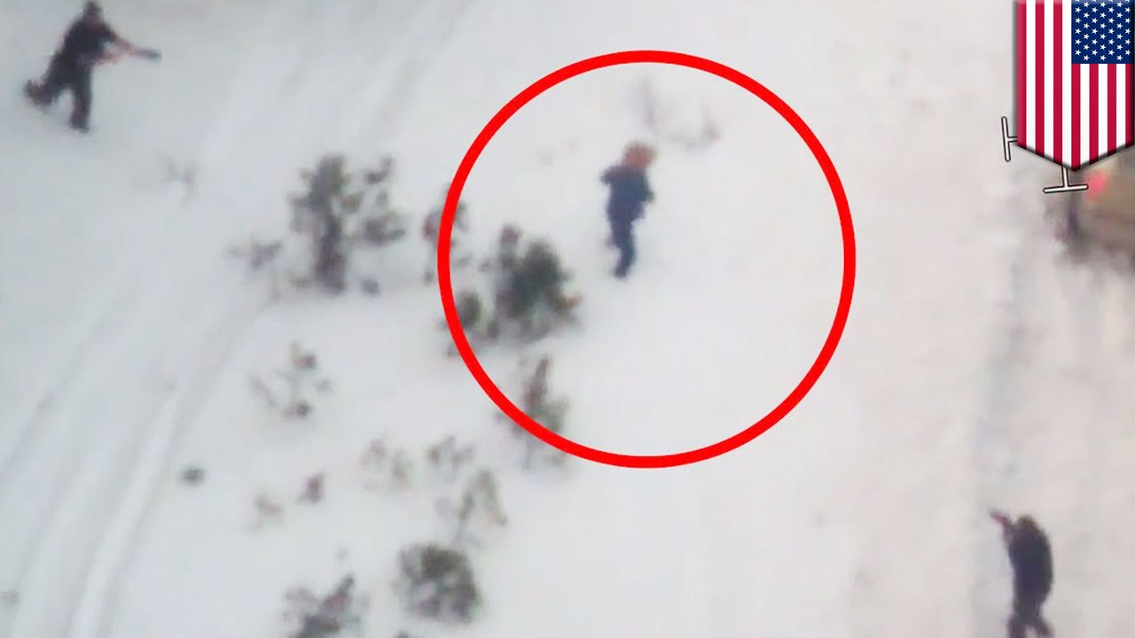 Witness says Oregon standoff spokesman 'LaVoy' Finicum charged at officers before being shot dead