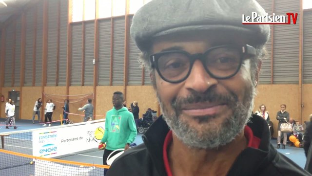 A Grigny, Yannick Noah transmet sa passion du tennis