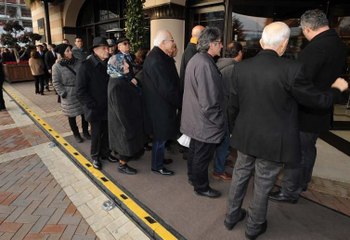 Koç ailesine taziye kuyruğu