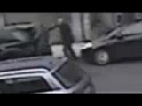 Carmiano (LE) - Automobilista gli sfiora lo specchietto retrovisore: pestato in strada (28.01.16)