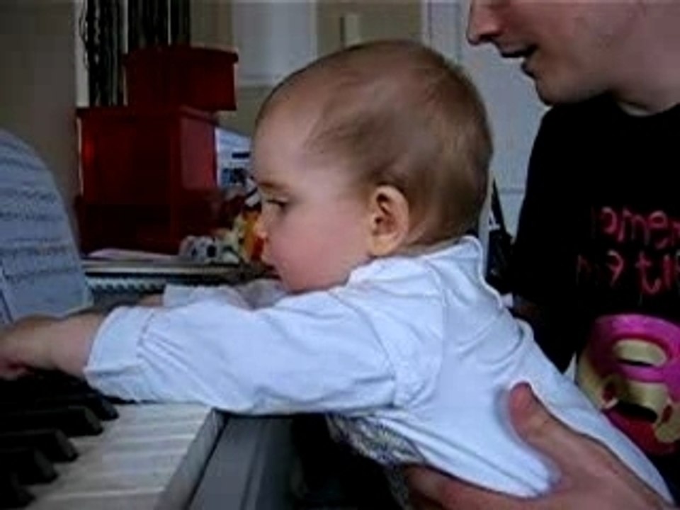 Loulou au piano