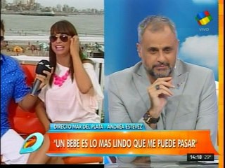 Andrea Estevez enamorada y ¿con pancita?